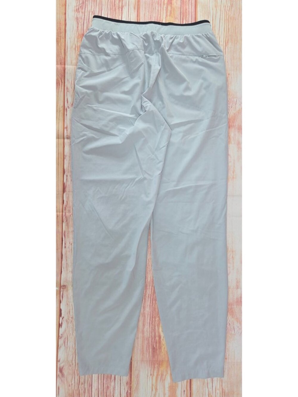Fabletics Mens Light Gray Athletic Jogger Pants Small - Picture 2 of 6